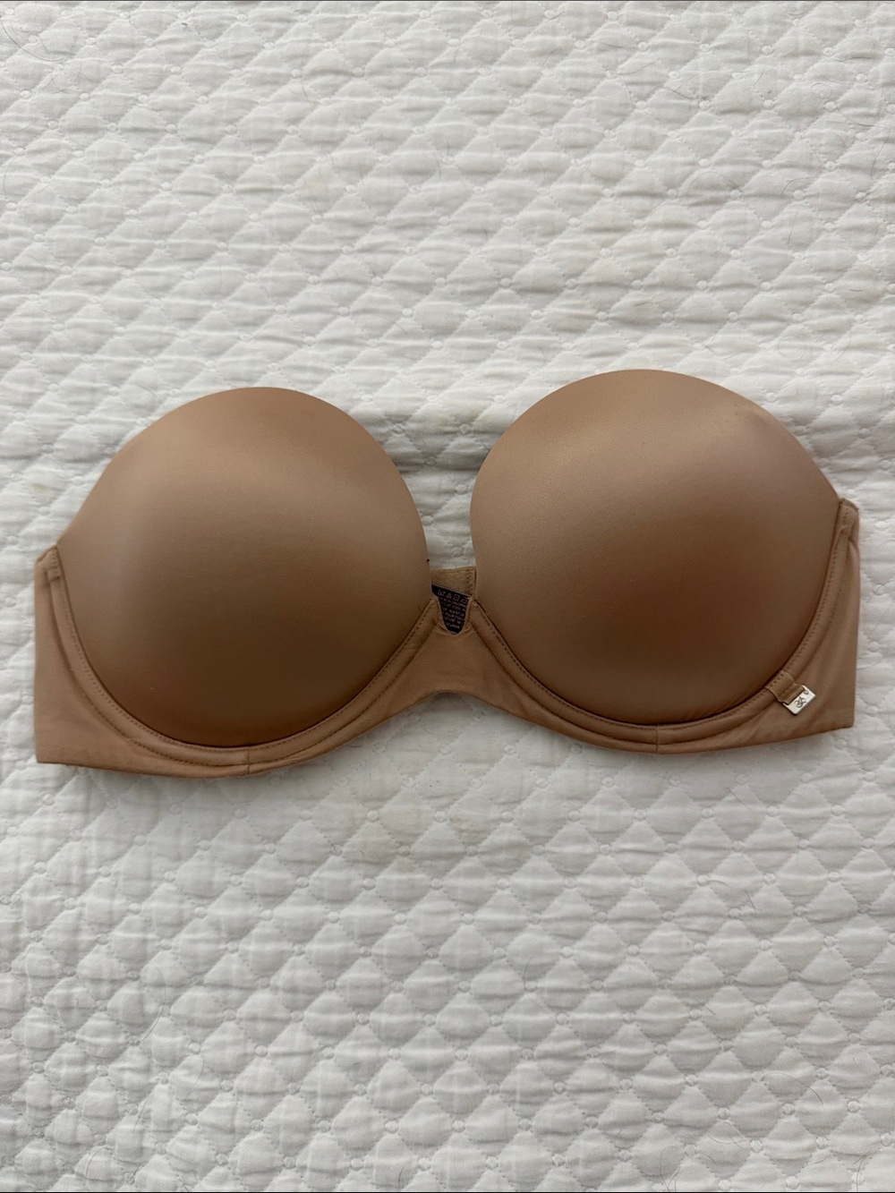 VS Strapless multi-way very sexy nude Bra